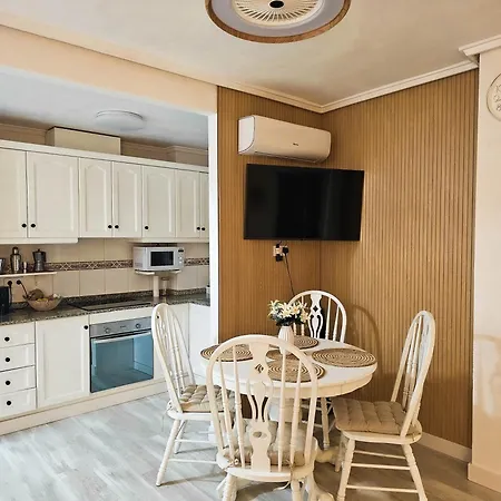 Casa Dorsya - Near The Beach, Torrevieja, Spain *